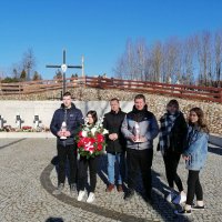 Młodzież Zespołu Szkół Technicznych w Olecku uczciła pamięć  Żołnierzy Wyklętych